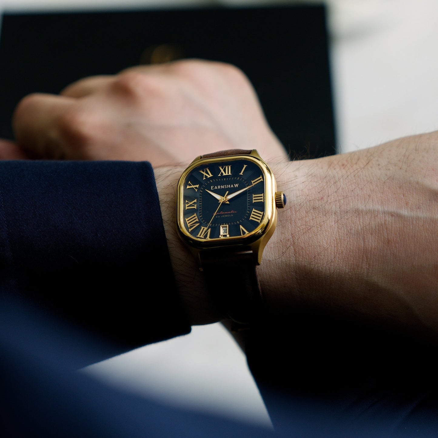 Thomas Earnshaw Coussin Automatic Gold
